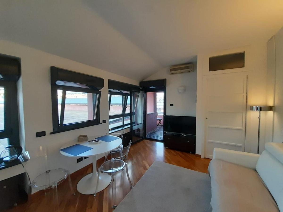 Appartement Bilocale Vista Mare Con Terrazzo-porto Antico- Parcheggio Scontato Genua
