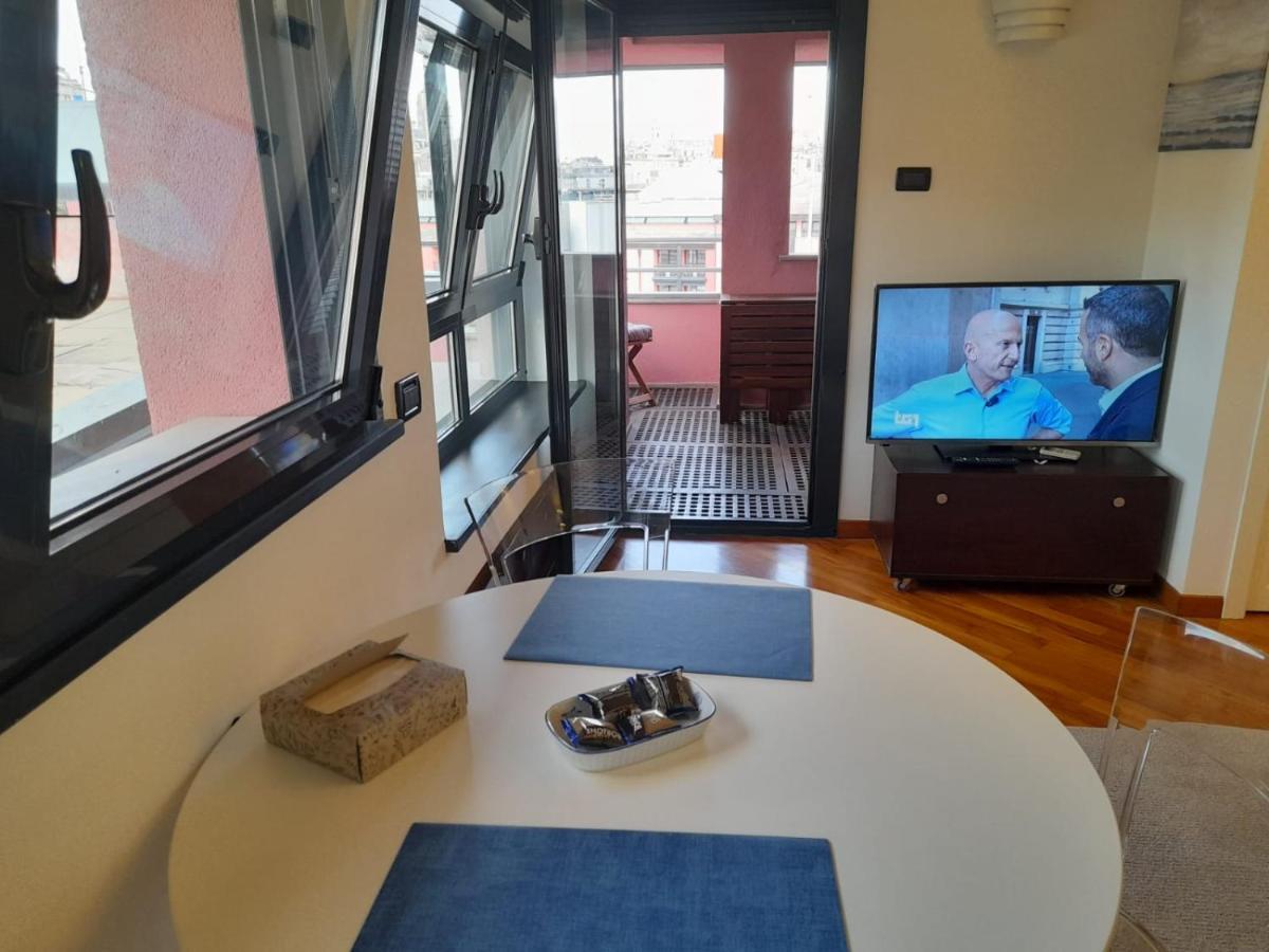 Appartement Bilocale Vista Mare Con Terrazzo-porto Antico- Parcheggio Scontato